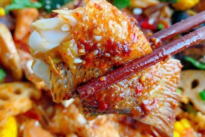 种家常吃法刺少肉嫩老人小孩放心炫尊龙凯时全家都爱吃的鲈鱼做法!4(图13) 种家常吃法刺少肉嫩老人小孩放心炫尊龙凯时全家都爱吃的鲈鱼做法!4(图13)